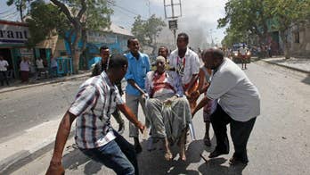Car bomb blast kills 6 near hotel in Somalia's capital