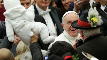 Pope Francis calls spreading fake news a sin