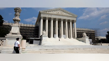 Supreme Court strikes down overall limits on political contributions