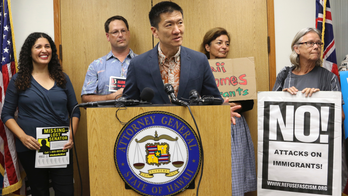 Appeals court refuses to weigh in on Trump travel ban rules