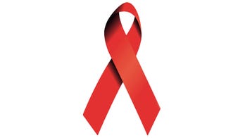 International health panel says treat all HIV infections