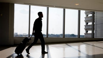 5 biggest holiday travel myths debunked
