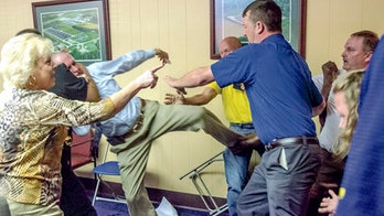 Alabama mayor, wife charged with assault after fight