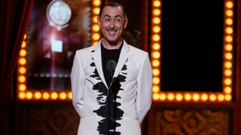 Alan Cumming says Monica Lewinsky is an 'amazing person'