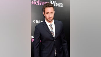 'Hawaii Five-O' star marries in where else? Hawaii!