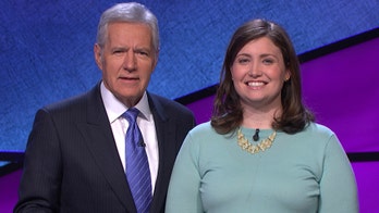 'Jeopardy' champ Julia Collins scores another win