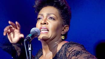Anita Baker has warrant out for her arrest
