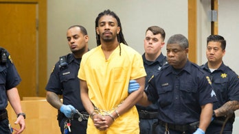 Escaped inmate gets $10M bail in killing of Iowa deputy