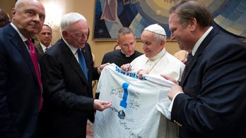 Pope meets NFL Hall of Fame legends, promotes message of peace