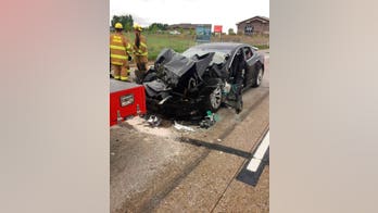 Police report says Tesla on Autopilot sped up, didn't warn driver before hitting parked firetruck