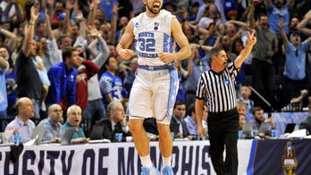 UNC's Luke Maye gets standing ovation at morning class after buzzer-beater