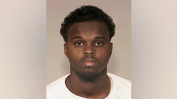 Minnesota man accused of helping pals join ISIS pleads guilty