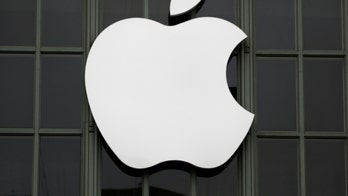 Trump lashes out at Apple, denies request for tariff exemption
