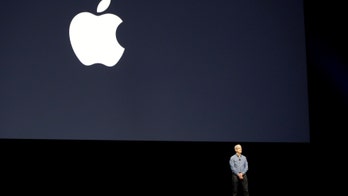 Apple CEO Tim Cook condemns 'senseless, unconscionable' Orlando shooting