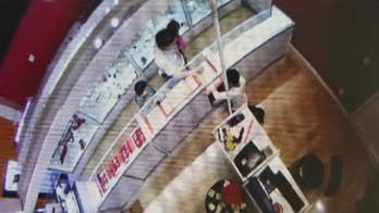 Arkansas parents used kids in jewelry heist, police say