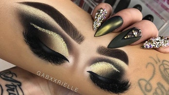 Beauty blogger showcases outrageous eye makeup - on her arm