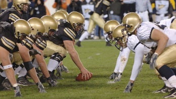 Army-Navy game to feature throwback 1960s Navy football uniforms this year