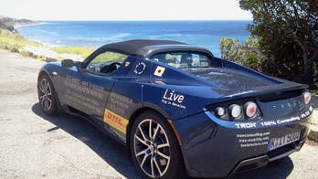 Two electric cars, one planet to race around: Who will win?