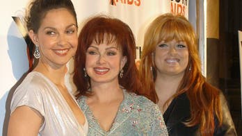 Report: Ashley Judd files police report accusing sister Wynonna of tracking her car with GPS