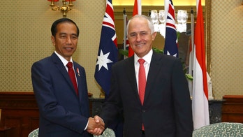 Indonesia, Australia agree to free trade, closer naval cooperation