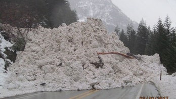 Avalanche strands students on field trip in Washington
