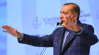 Report: Turkish military convoy moves closer to Syrian Kurds