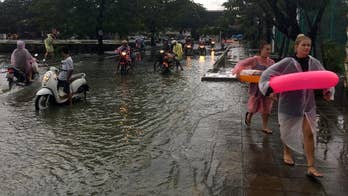 Flooding disrupts transit, spoils holidays in south Thailand