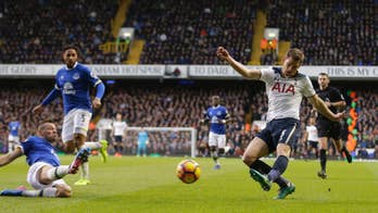 Spurs, City win to stay in Premier League chasing pack