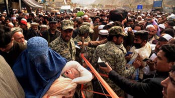 Pakistan temporarily reopens its border with Afghanistan