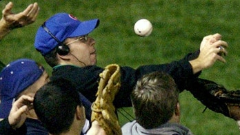 Cubs owner Tom Ricketts wants to make amends with Steve Bartman