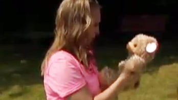 Transplant recipient gives donor family recording of heartbeat