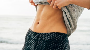 Does your stomach actually shrink if you eat less?