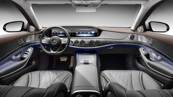 Mercedes' 2018 S-Class can change lanes by itself, help improve your mood