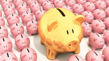 Is a Big Bank or Local Lender Better for a Mortgage?