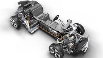 BMW i8 powertrain voted 2015 International Engine of the Year
