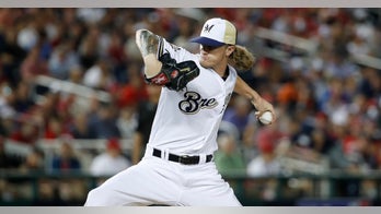 Josh Hader gets standing ovation just days after offensive tweets resurfaced