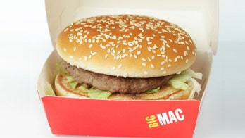 Customer finds $20 bill inside McDonald’s cheeseburger