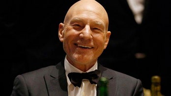 72-year-old actor Patrick Stewart tries first ever pizza slice