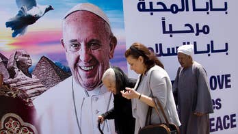 In Egypt, pope seeks Christian-Muslim rejection of violence