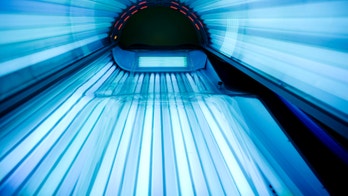 Indoor tanning tied to risky behaviors among teens