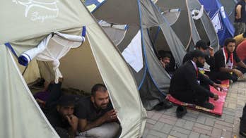 More followers of Iraqi Shiite cleric join rally in Baghdad