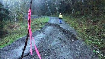 Slow landslide eyed in Washington near 2014 disaster site