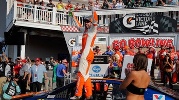 Hooters celebrates Chase Elliott's first NASCAR win by giving away boneless wings