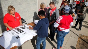 Chicago students, teachers back to class after strike threat