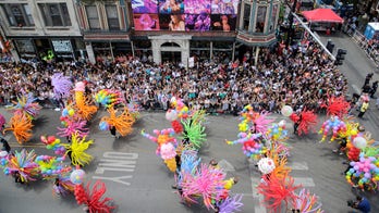 Women with Star of David flags told to leave Chicago gay pride march
