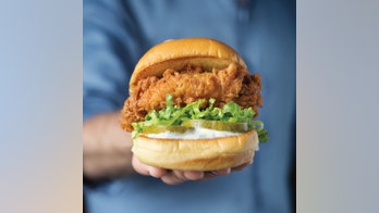 Shake Shack debuts long-awaited chicken sandwich