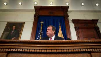 Gov. Christie, state of NJ sued by 6 residents over bridge closure