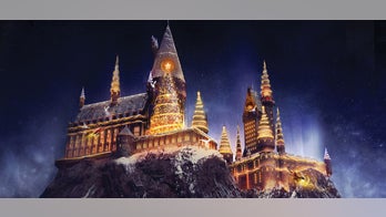 Christmas is coming to the Wizarding World of Harry Potter at Universal