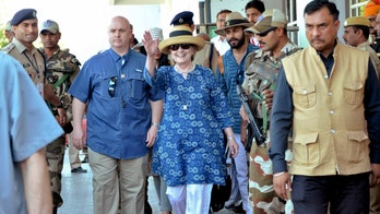 Hillary Clinton fractures wrist after slipping in India resort bathtub, report says