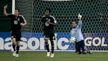 Former soccer player's ex-girlfriend steps forward as anonymous kidney donor